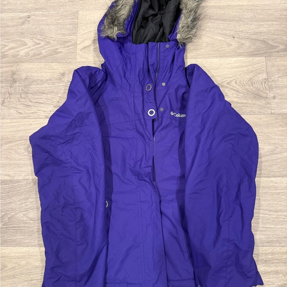 Columbia women’s Purple Ski & Snow Jacket Lightweight Design - Picture 2 of 13